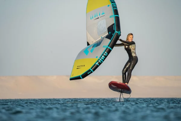 Wingsurfen und Wingfoil – der neue Trend auf dem Wasser